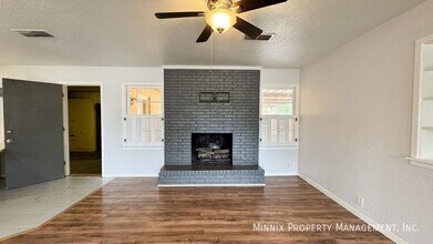 3816 44th St in Lubbock, TX - Foto de edificio - Building Photo