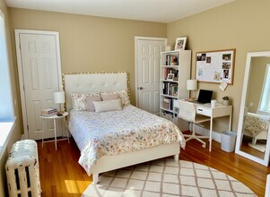 328 St Paul St in Brookline, MA - Building Photo - Building Photo