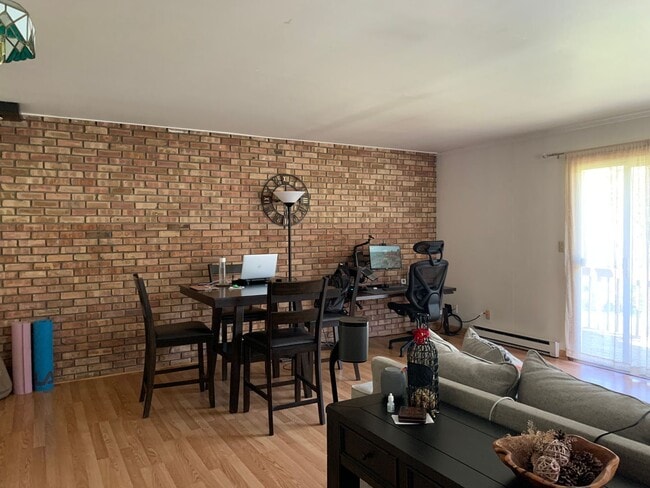 2975 Pagoda Path in Stevensville, MI - Building Photo - Building Photo