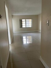 5120 SW 40th Ave, Unit 24A in Fort Lauderdale, FL - Building Photo - Building Photo