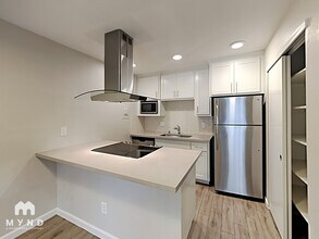 2524 T St, Unit 9 in Sacramento, CA - Building Photo - Building Photo