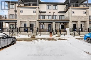 345 Olivenite Private in Ottawa, ON - Building Photo
