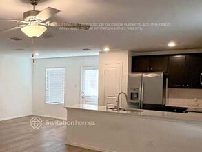 10648 Sewell Cir in Dallas, TX - Building Photo - Building Photo