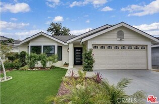 7820 Chimineas Ave in Los Angeles, CA - Building Photo