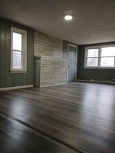 3317 Elm St in Rockford, IL - Building Photo - Building Photo