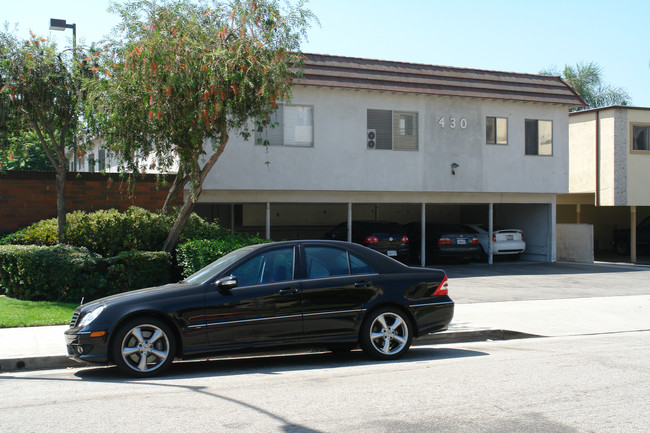 430 W Harvard St in Glendale, CA - Foto de edificio - Building Photo