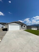 2219 SE Marlette Rd in Wenatchee, WA - Building Photo - Building Photo