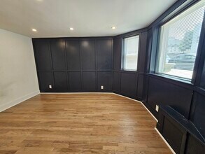 2541 N Southport Ave in Chicago, IL - Building Photo - Building Photo