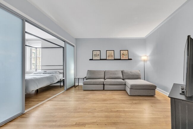 property at 305 W 52nd St