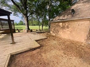 542 S Deerfield Dr in Canton, MS - Building Photo - Building Photo