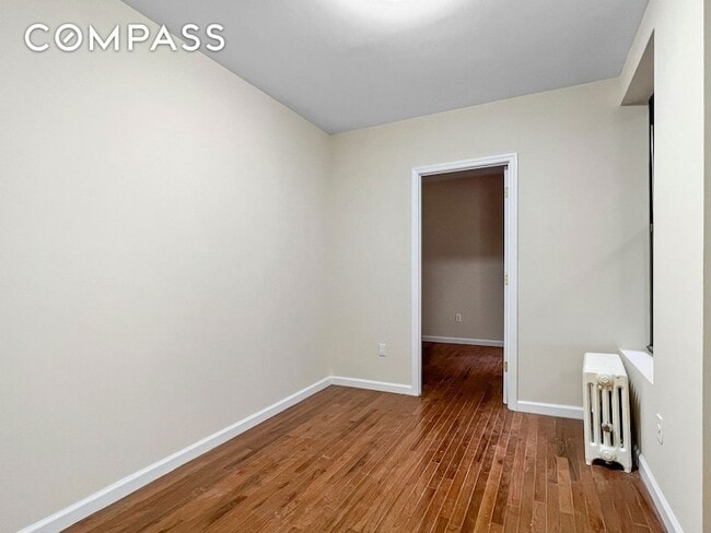 270 E 78th St in New York, NY - Foto de edificio - Building Photo