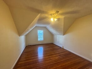 454 Broadway, Unit 3 in Somerville, MA - Foto de edificio - Building Photo