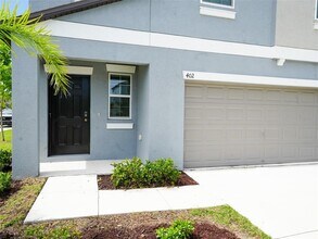402 Royal Empress Dr in Ruskin, FL - Building Photo - Building Photo