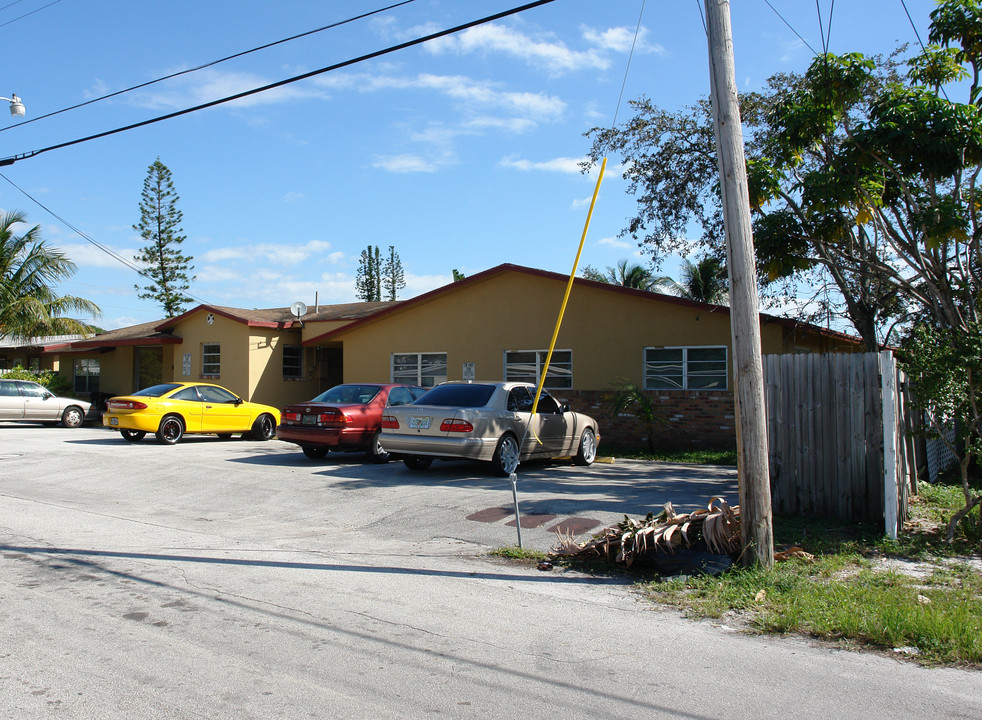 1124 NE 5th Ave in Fort Lauderdale, FL - Building Photo