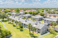 Rozland Condominium in Miami, FL - Foto de edificio - Building Photo