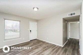 6506 Maravian Dr in Louisville, KY - Building Photo - Building Photo
