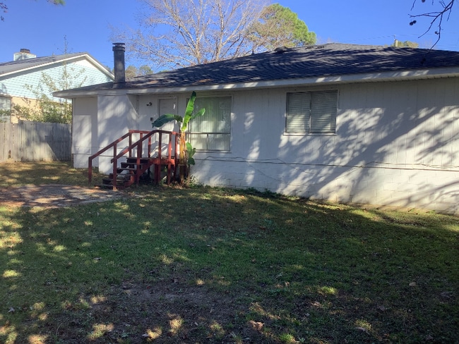 109 Lake Forest Blvd in Daphne, AL - Foto de edificio - Building Photo