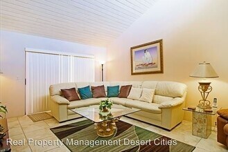 255 E Avenida Granada-Unit -#422 in Palm Springs, CA - Building Photo - Building Photo