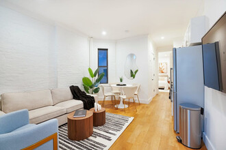 1290 1st Ave. in New York, NY - Building Photo - Building Photo