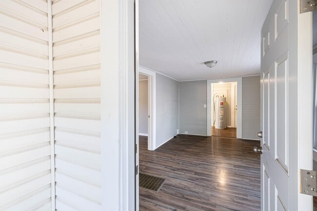 109 Cleveland Ave in Albemarle, NC - Building Photo - Building Photo