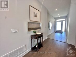 298 Longworth Ave in Ottawa, ON - Building Photo - Building Photo
