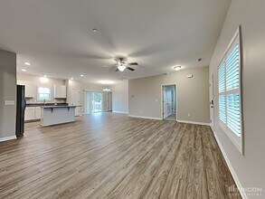 185 Southern Pl in Lillington, NC - Foto de edificio - Building Photo