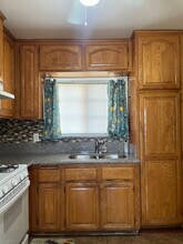 330 S Virginia Ave in Azusa, CA - Foto de edificio - Building Photo