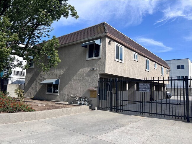 property at 11254 Oxnard St