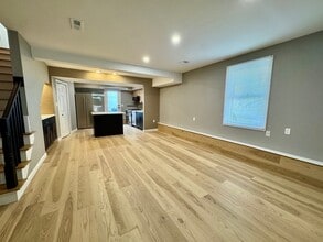 91 Bolton St, Unit 1 in Boston, MA - Building Photo - Building Photo