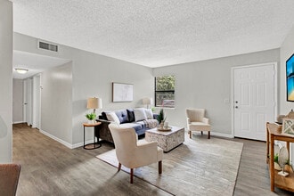 Haven at Parkside in Jacksonville, FL - Foto de edificio - Building Photo
