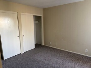 4502 Warner Ave in Huntington Beach, CA - Building Photo - Building Photo