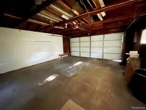 6660 W Dartmoor Rd in West Bloomfield, MI - Building Photo - Building Photo