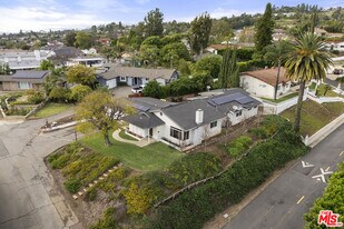 1061 N Euclid St in La Habra, CA - Building Photo