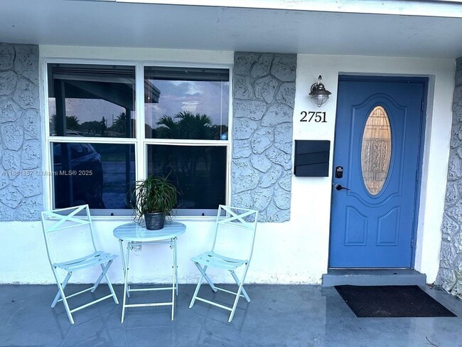 2751 SW 4th Ct in Fort Lauderdale, FL - Building Photo - Building Photo