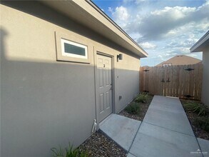 3417 Duke Ave in McAllen, TX - Building Photo - Building Photo