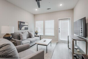 1650 Harris Hill Rd, Unit 06-6302 in San Marcos, TX - Building Photo