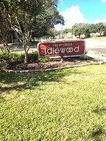 10049 Westpark Dr in Houston, TX - Building Photo