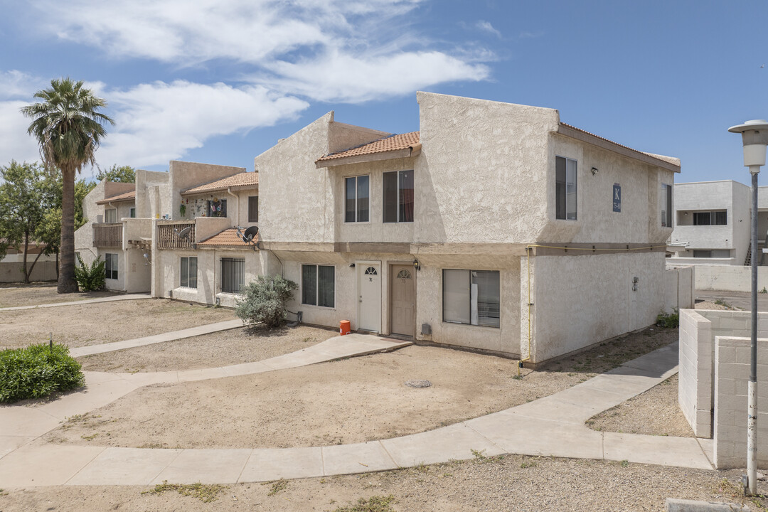 El Sereno Apartments in Phoenix, AZ - Foto de edificio