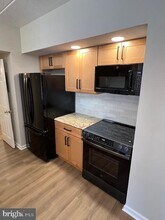 504 Cherrington Dr in Harrisburg, PA - Building Photo - Building Photo