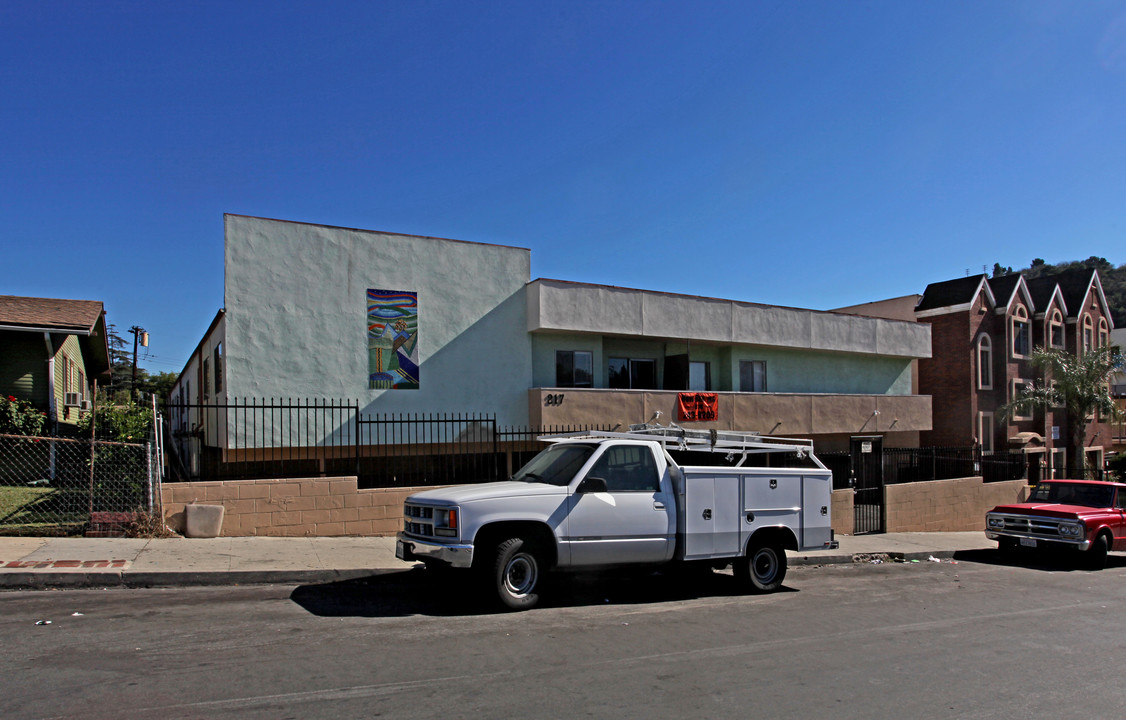 217 S Avenue 54 in Los Angeles, CA - Building Photo