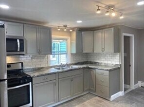 9 Clinton St in Chelsea, MA - Building Photo - Building Photo