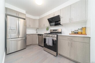 131-19 Fowler Ave in Queens, NY - Building Photo - Building Photo