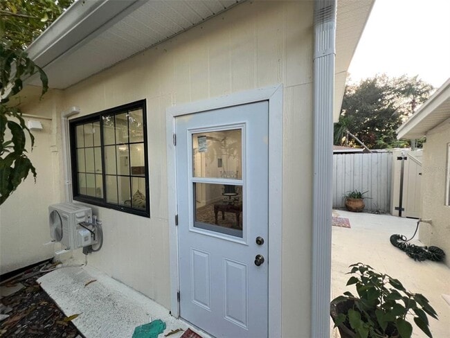 6441 Willow Wood Ln in Tampa, FL - Building Photo - Building Photo