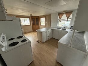 477 Maple St in Eden Valley, MN - Building Photo - Building Photo