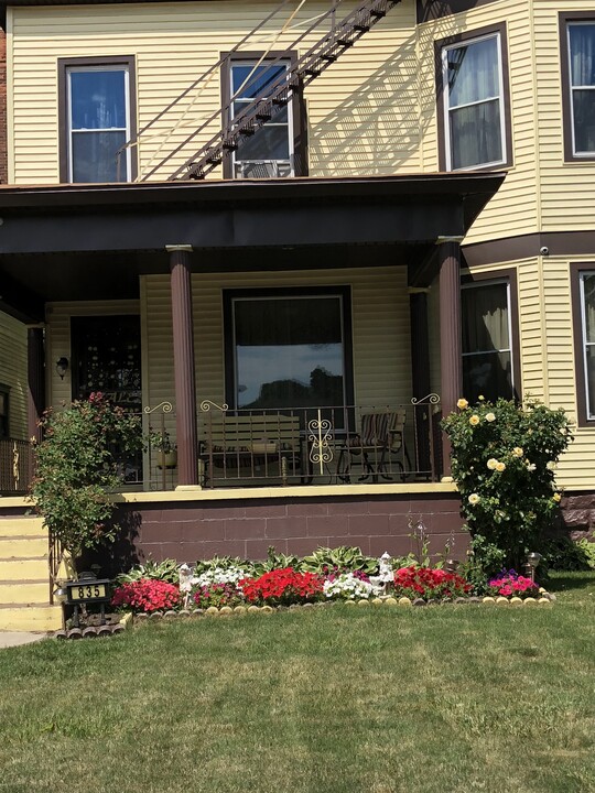 835 Humboldt Pky in Buffalo, NY - Building Photo