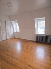 19 Elizabeth St in Port Jervis, NY - Foto de edificio - Building Photo