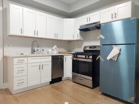 1954 W Winona St, Unit 1 in Chicago, IL - Building Photo