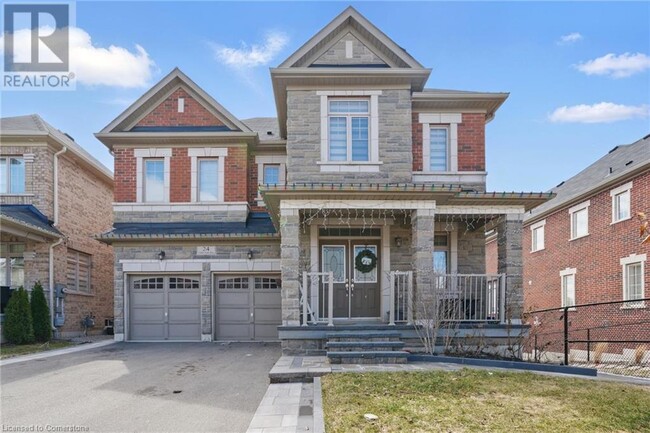 24 Golden Hawk Dr
