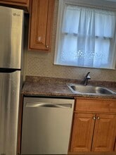 342 Hampshire Dr in Ventnor City, NJ - Building Photo - Building Photo