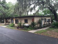 8105 W Colonial Dr in Orlando, FL - Building Photo - Building Photo